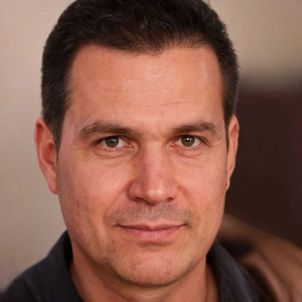 Nico B.